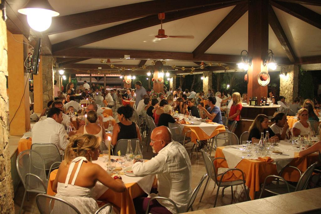 Villaggio Piscina Rei Monte Nai Exterior foto